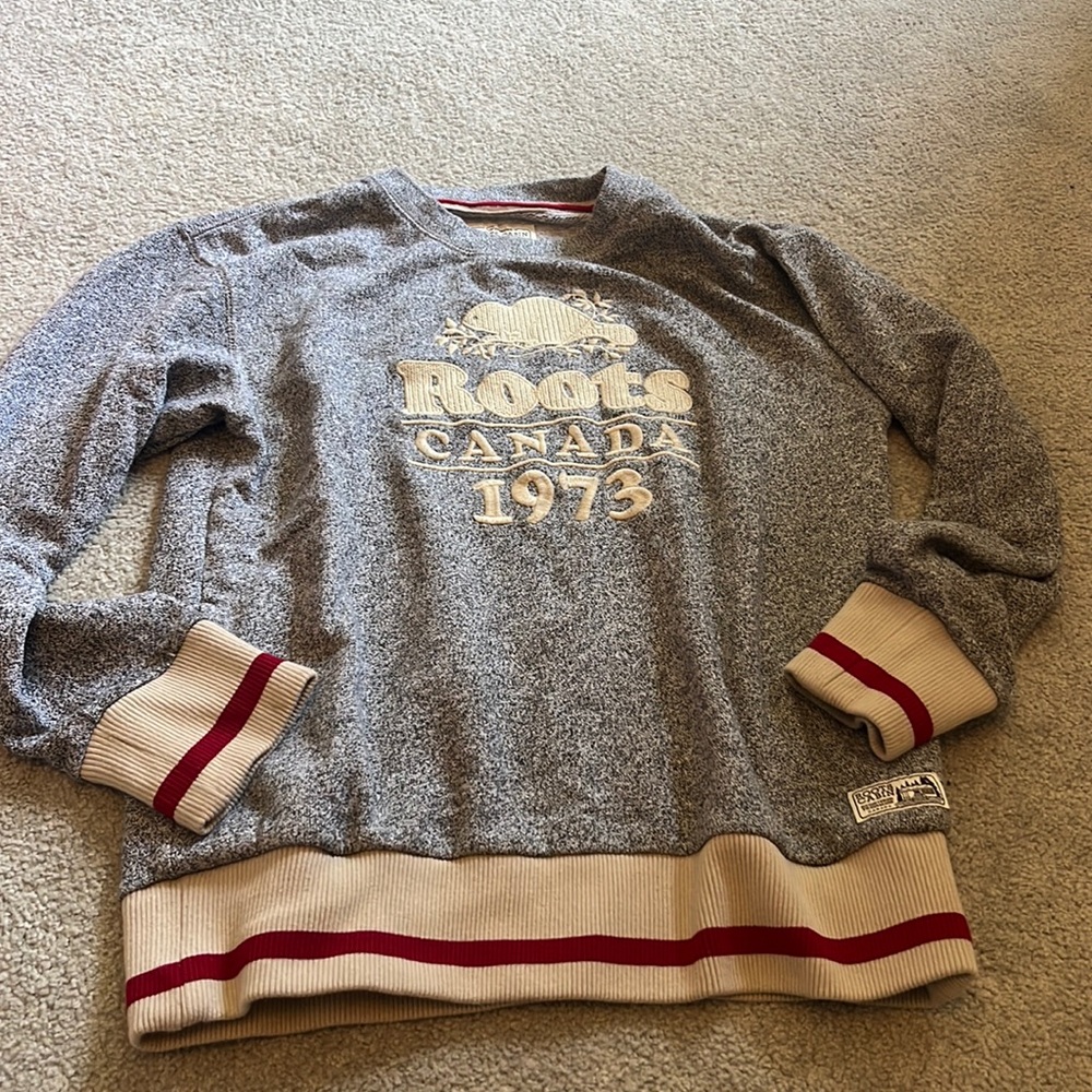 Roots crewneck